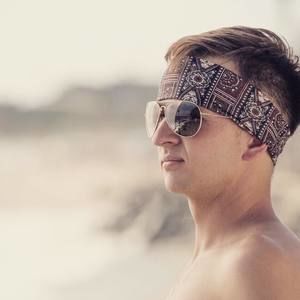 Meet your Posher, Dakota